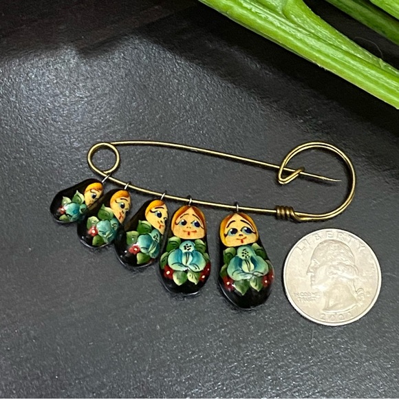 Vintage Nesting Doll Russian Doll Brooch Pin - Picture 5 of 9